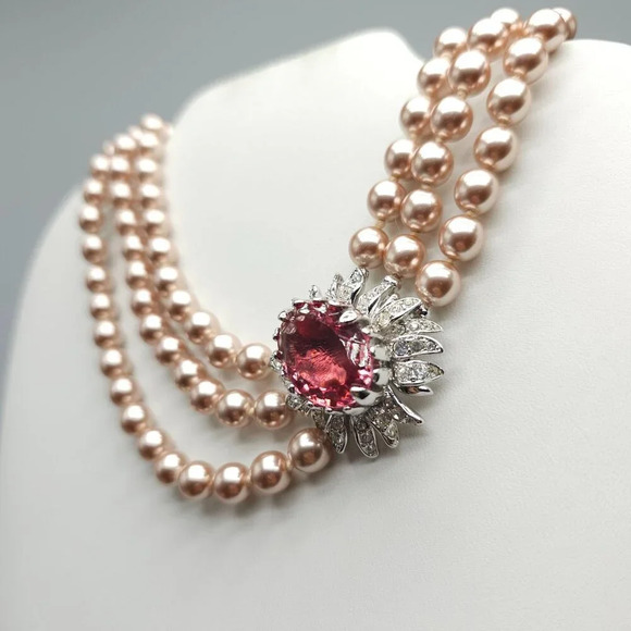 Nolan Miller Glamour Collection Faux Pearl Necklace Pink Clear Rhinestone Accent - Picture 3 of 8